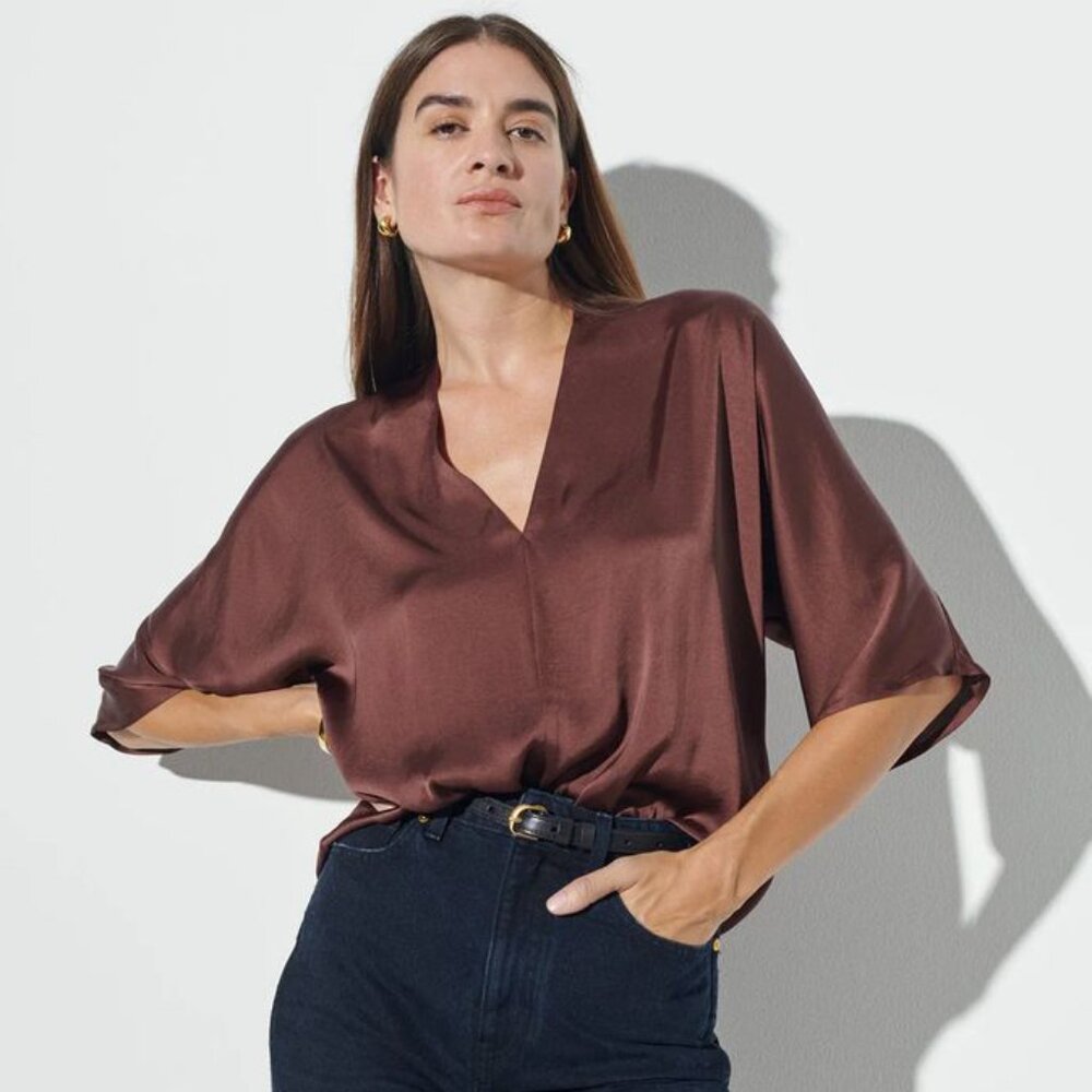 The Reset Satin V Pullover